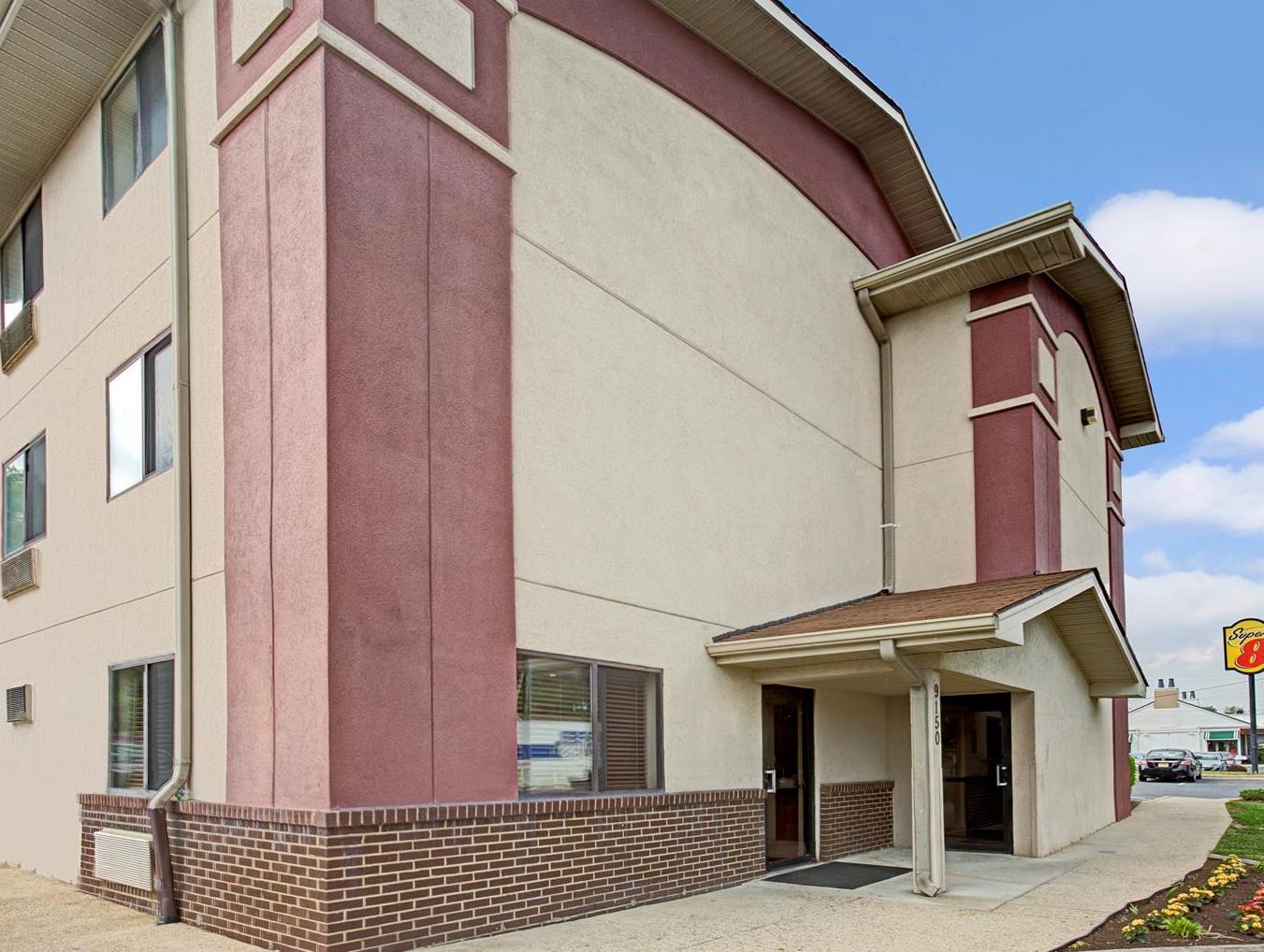 Отель Super 8 By Wyndham College Park Wash Dc Area Экстерьер фото