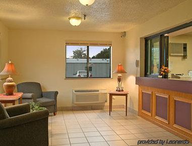 Отель Super 8 By Wyndham College Park Wash Dc Area Интерьер фото